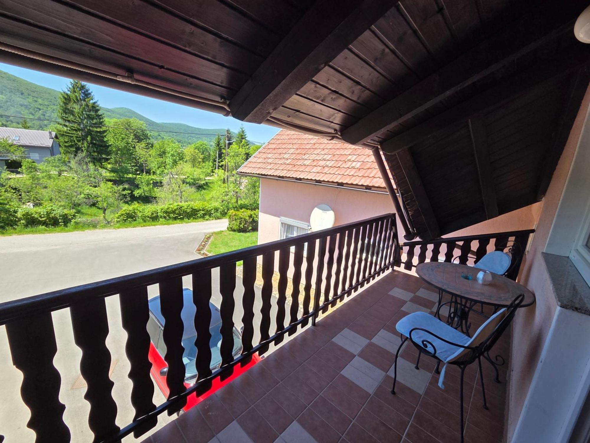 Apartman & Sobe Orhideja Smoljanac Exterior foto