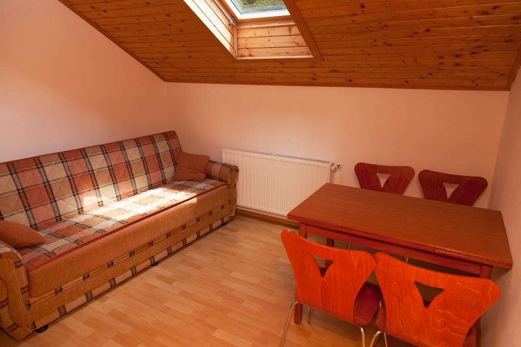 Apartman & Sobe Orhideja Smoljanac Exterior foto