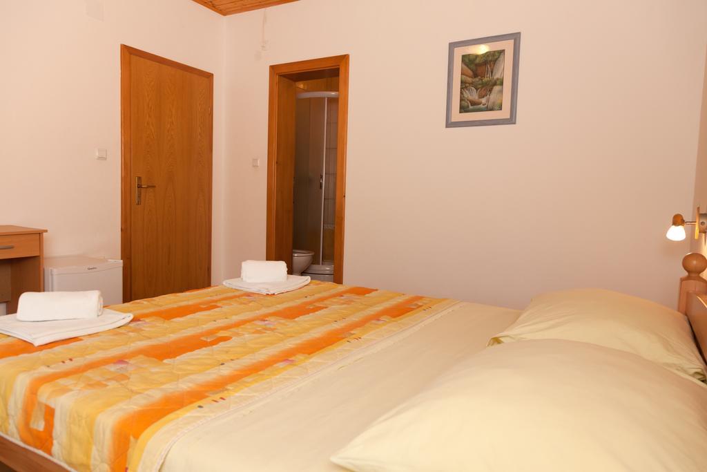 Apartman & Sobe Orhideja Smoljanac Exterior foto