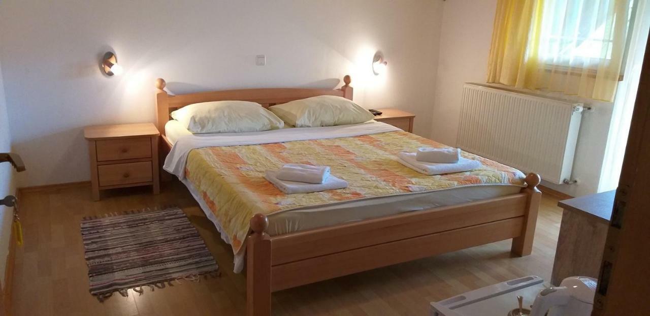 Apartman & Sobe Orhideja Smoljanac Exterior foto